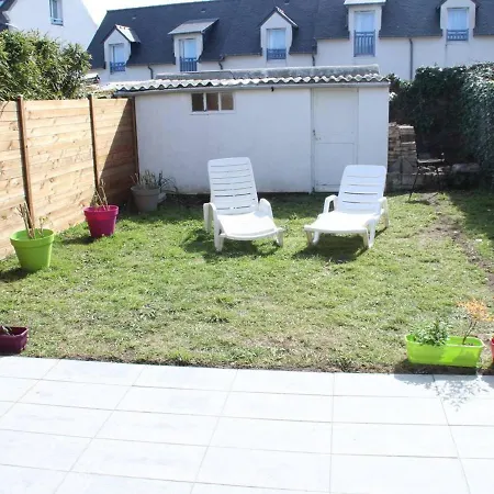 Charmante Maisonnette Bretonne A 100m De La Avec Jardin, Terrasse Et Proximite Centre - Fr-1-368-26